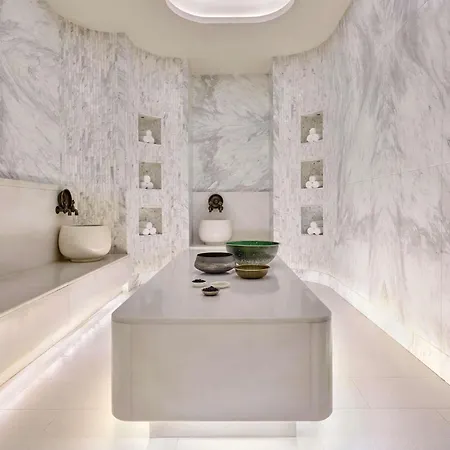 Fairmont Quasar 5*