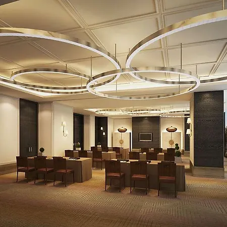 Fairmont Quasar מלון 5*