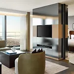 מלון Fairmont Quasar 5*