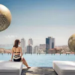 Fairmont Quasar
