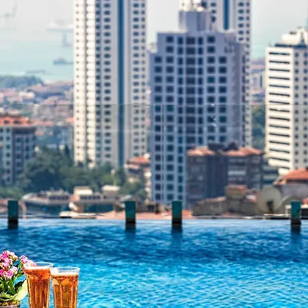 Hotel Fairmont Quasar 5*