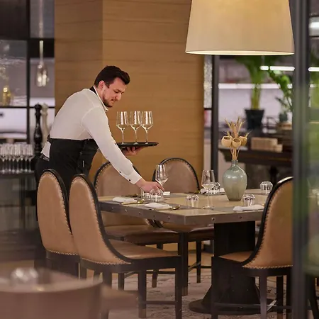 Fairmont Quasar Hotel 5*