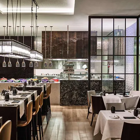 Hotel Fairmont Quasar