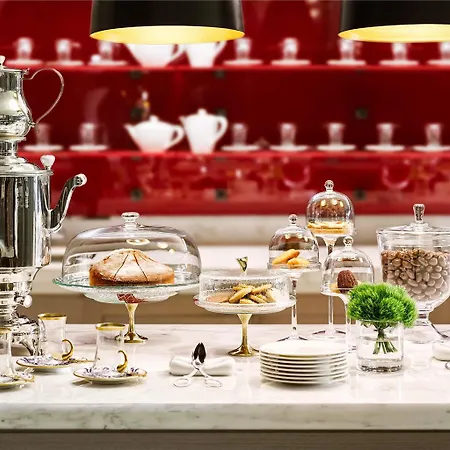 Отель Fairmont Quasar