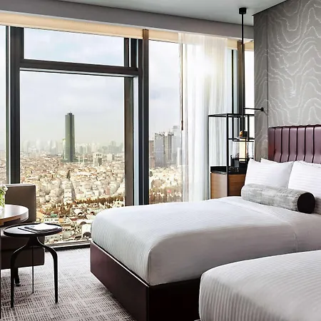 Fairmont Quasar Отель