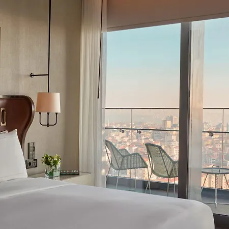 Fairmont Quasar Отель 5*