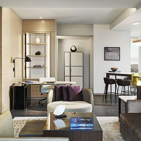 Hotel Fairmont Quasar 5*
