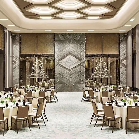 Fairmont Quasar 5*