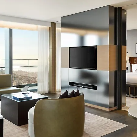 Hotel Fairmont Quasar 5*