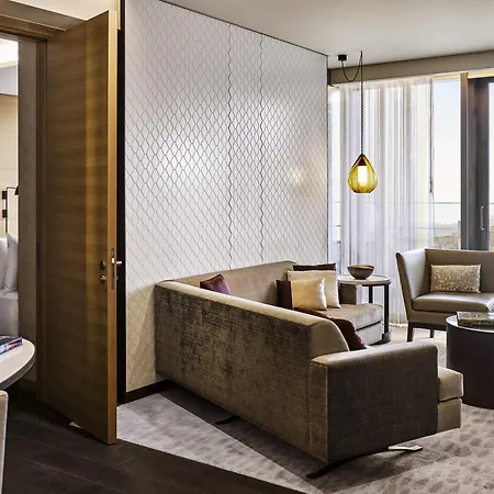 Hotel Fairmont Quasar