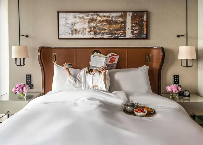 Fairmont Quasar Отель 5*