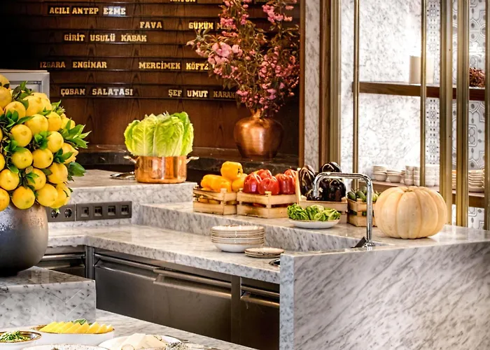 Отель Fairmont Quasar