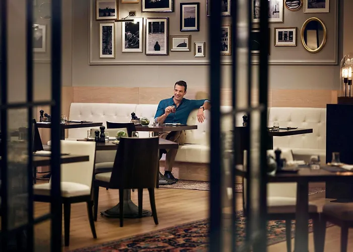 Отель Fairmont Quasar 5*