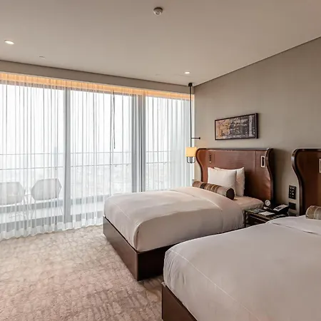 Szálloda Fairmont Quasar 5*